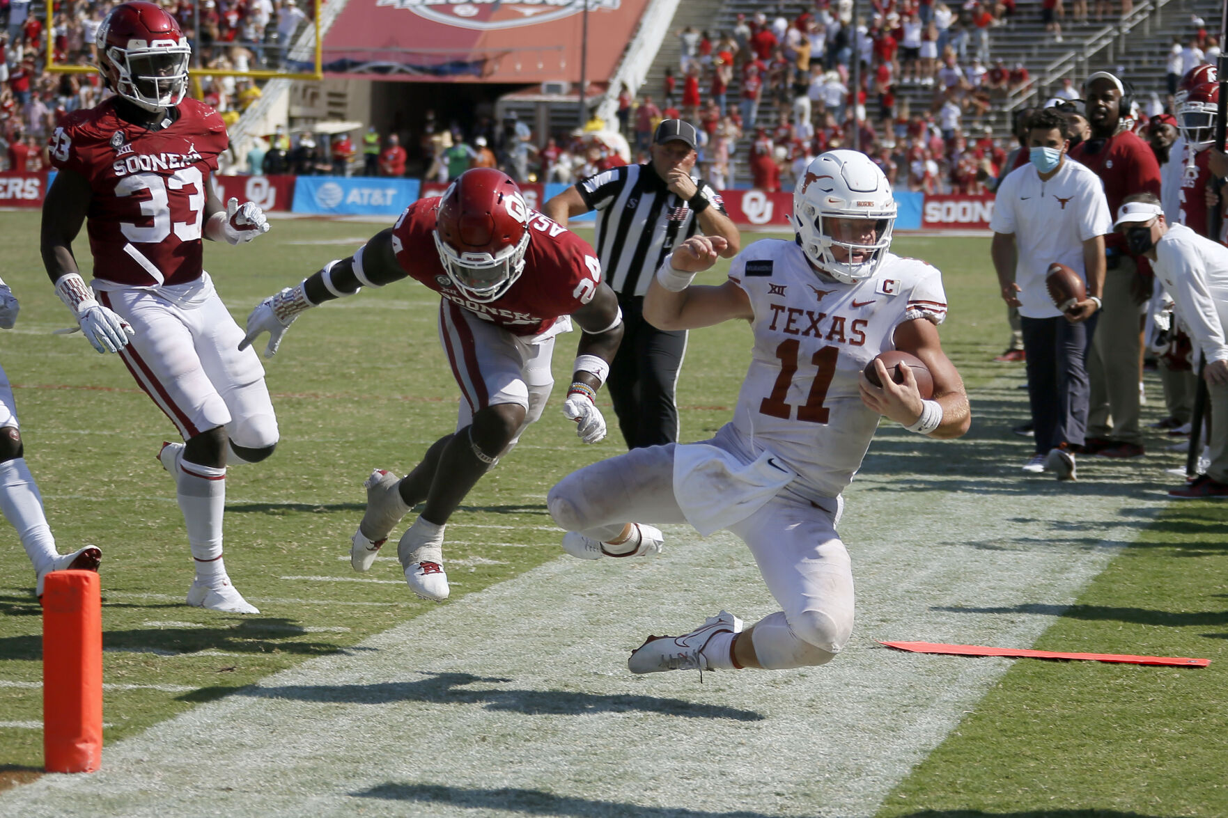 Red River Showdown